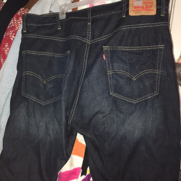 Levi Shorts - Picture 4 of 4